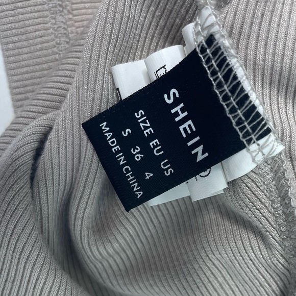 SHEIN CROP TOP - Picture 2 of 2